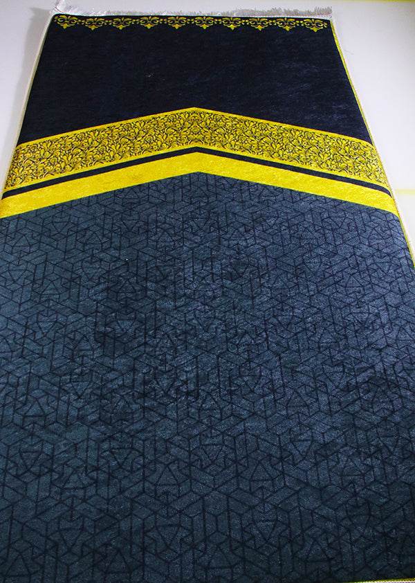 3 CM Süngerli Ortopedik Seccade - Siyah Gold Kabe Motifli Kadife Seccade - Carpetella