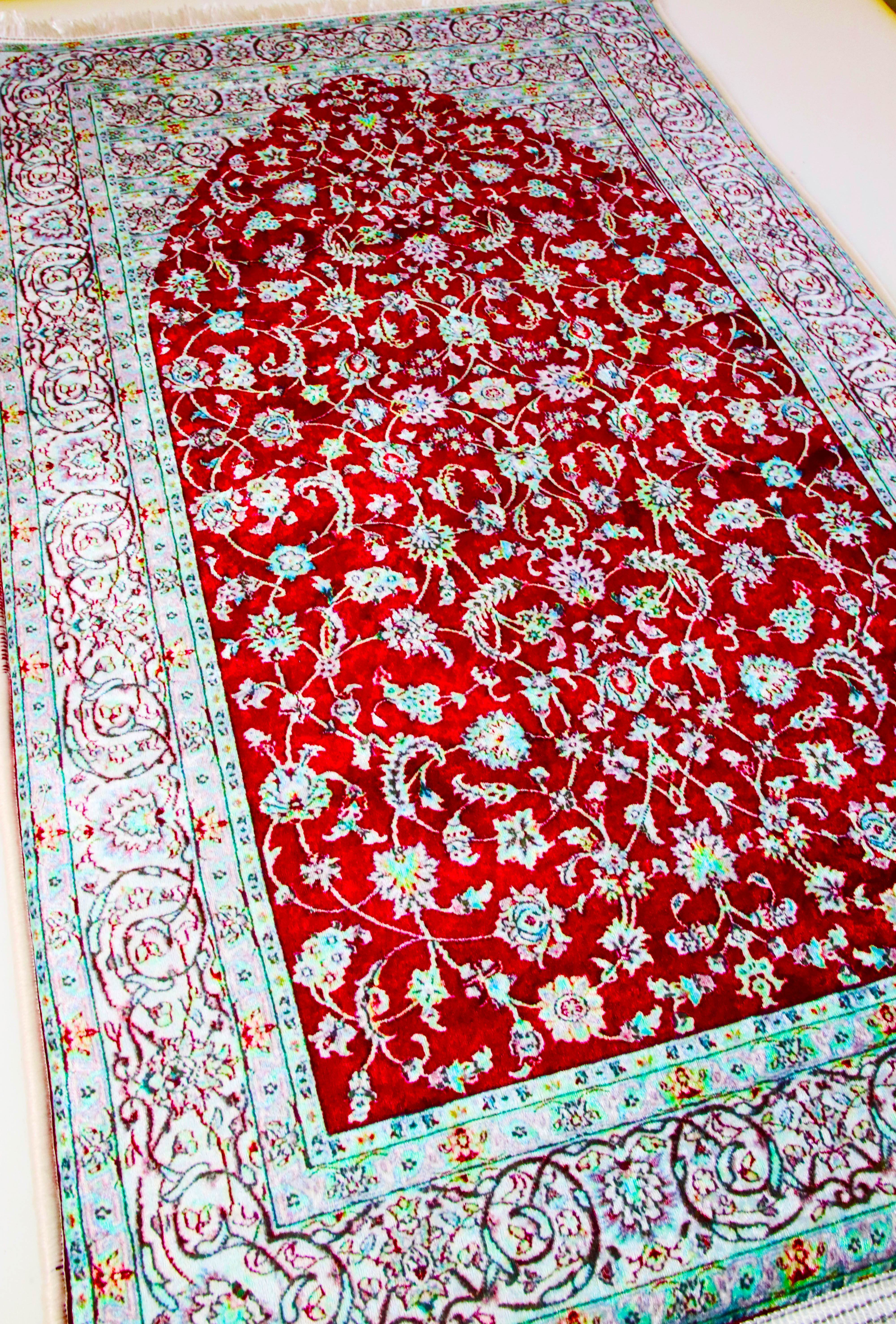 Bordo Kadife Ortopedik Seccade - İsme Özel 3 CM Süngerli - Carpetella