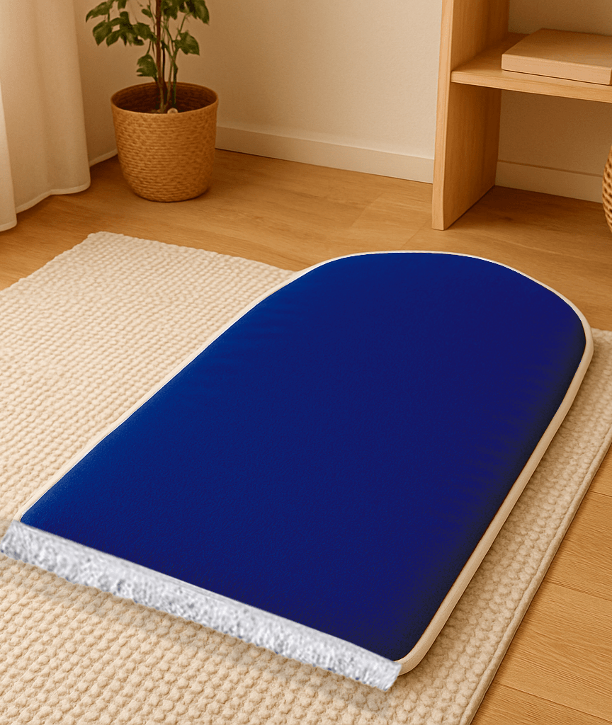 Düz Renk Desensiz Lacivert Kadife Seccade Ortopedik 3 CM Süngerli - Carpetella