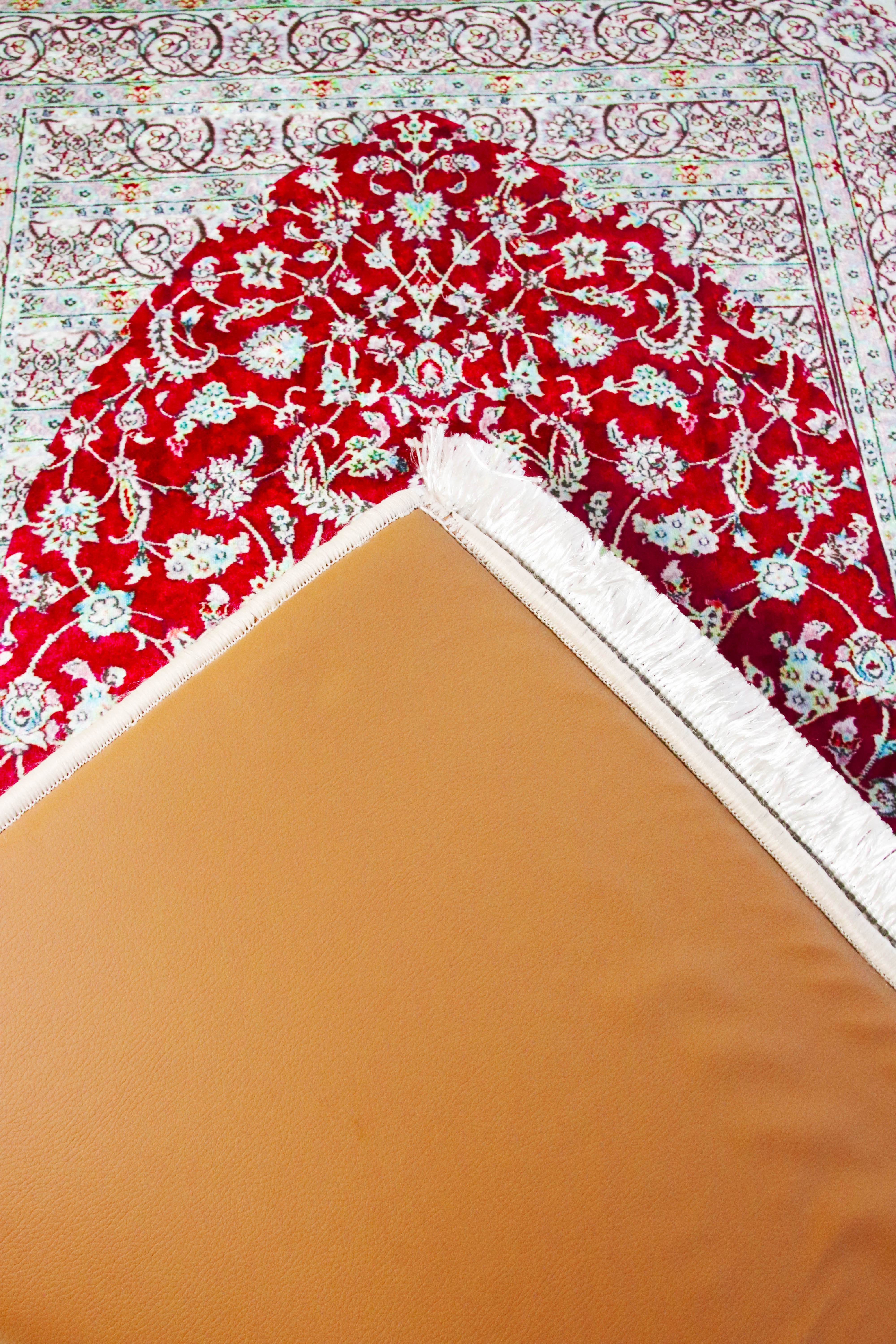 Bordo Kadife Ortopedik Seccade - İsme Özel 3 CM Süngerli - Carpetella