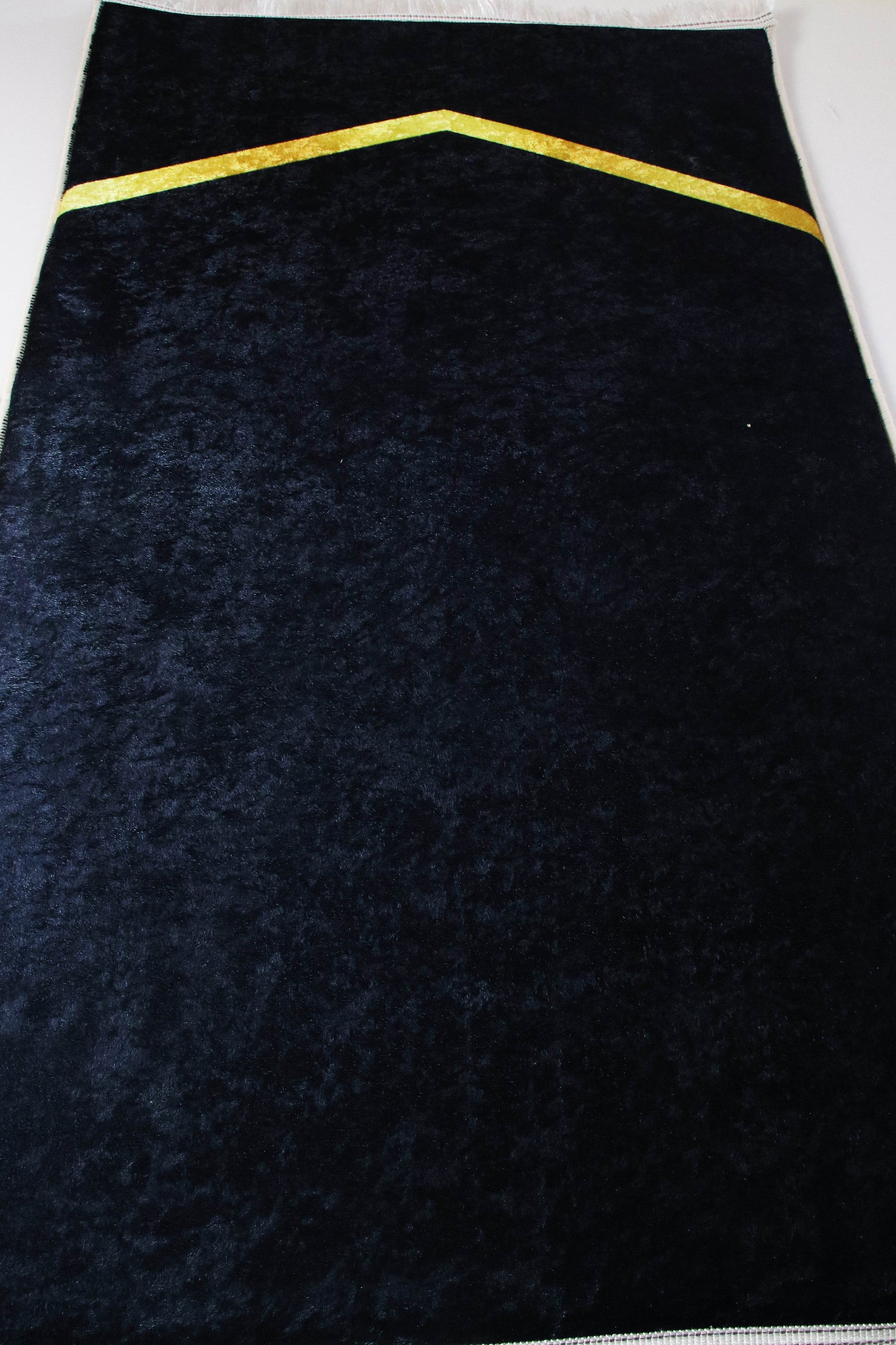 3 CM Süngerli Ortopedik Seccade - Siyah Sade Minimalist Ortopedik Seccade - Carpetella