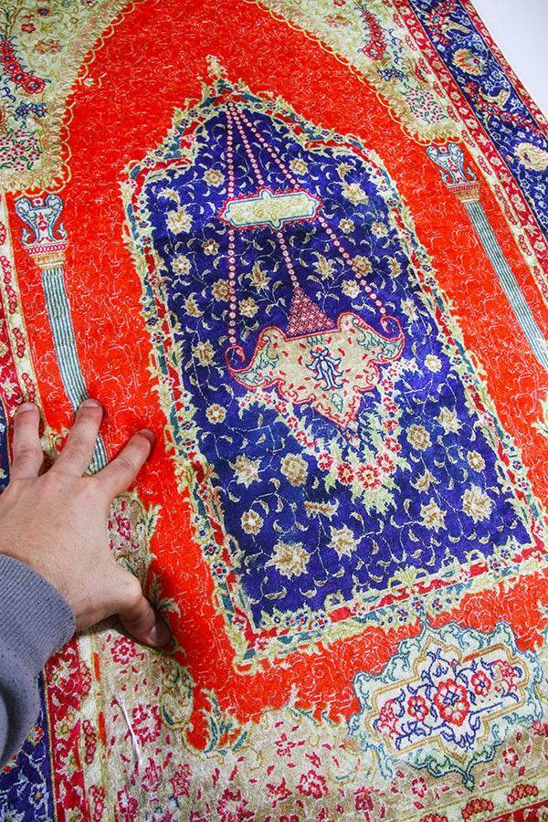 3 CM Süngerli İsme Özel İsimli Seccade – Kırmızı Kadife - Carpetella