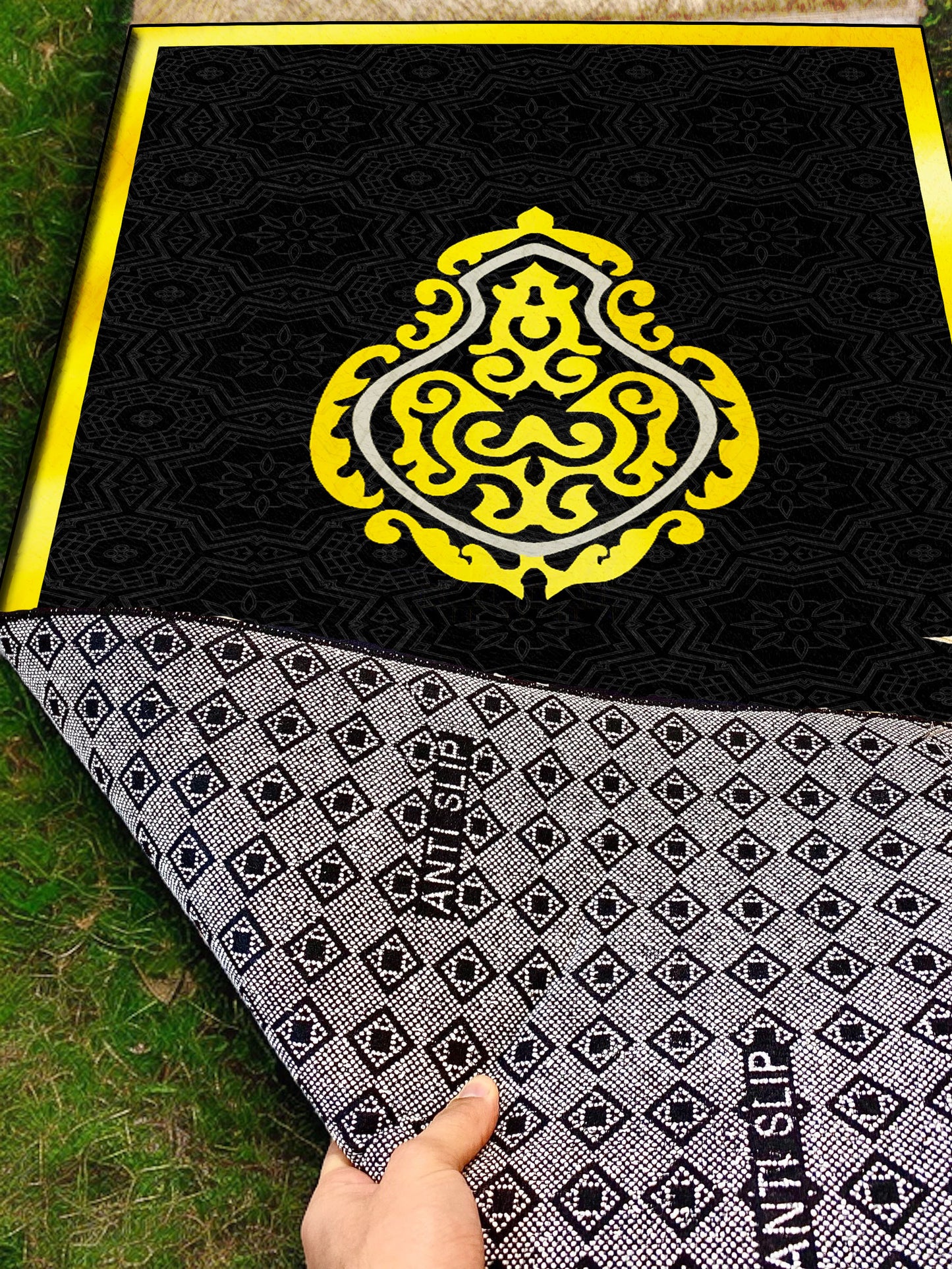 2 CM (0.8 Inch) Foam Thick Padded Prayer Rug Mat With Soft Velvet Anti-Slip Black Gold Janamaz Muslim Sejadah