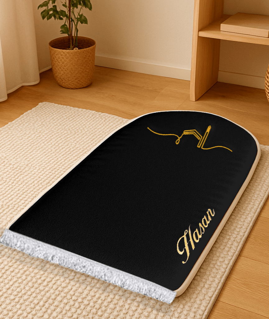 İsme Özel 3 CM Süngerli Kadife Ortopedik Seccade Minimal Siyah - Carpetella