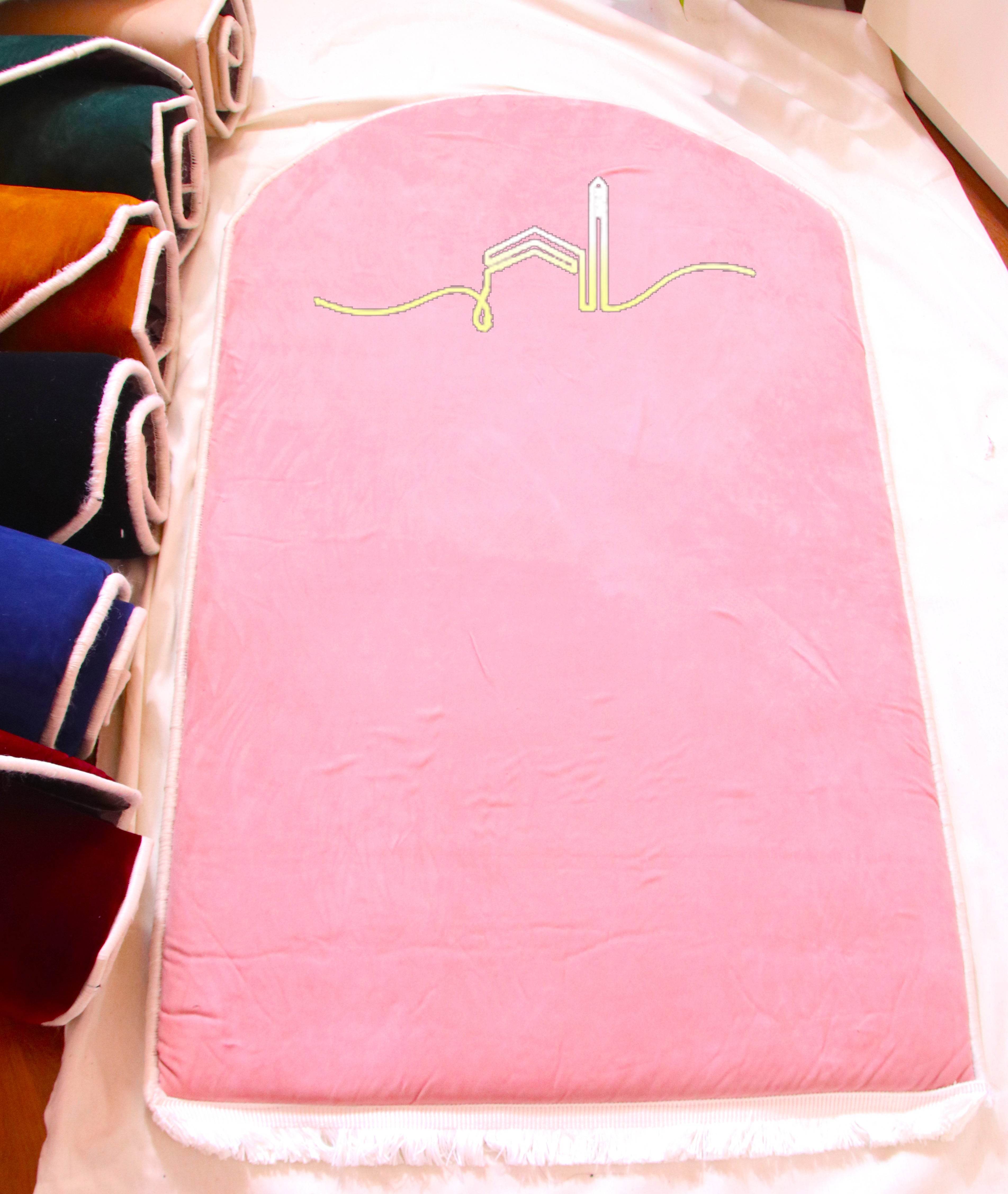 İsme Özel 3 CM Süngerli Kadife Ortopedik Seccade Minimal Pembe - Carpetella