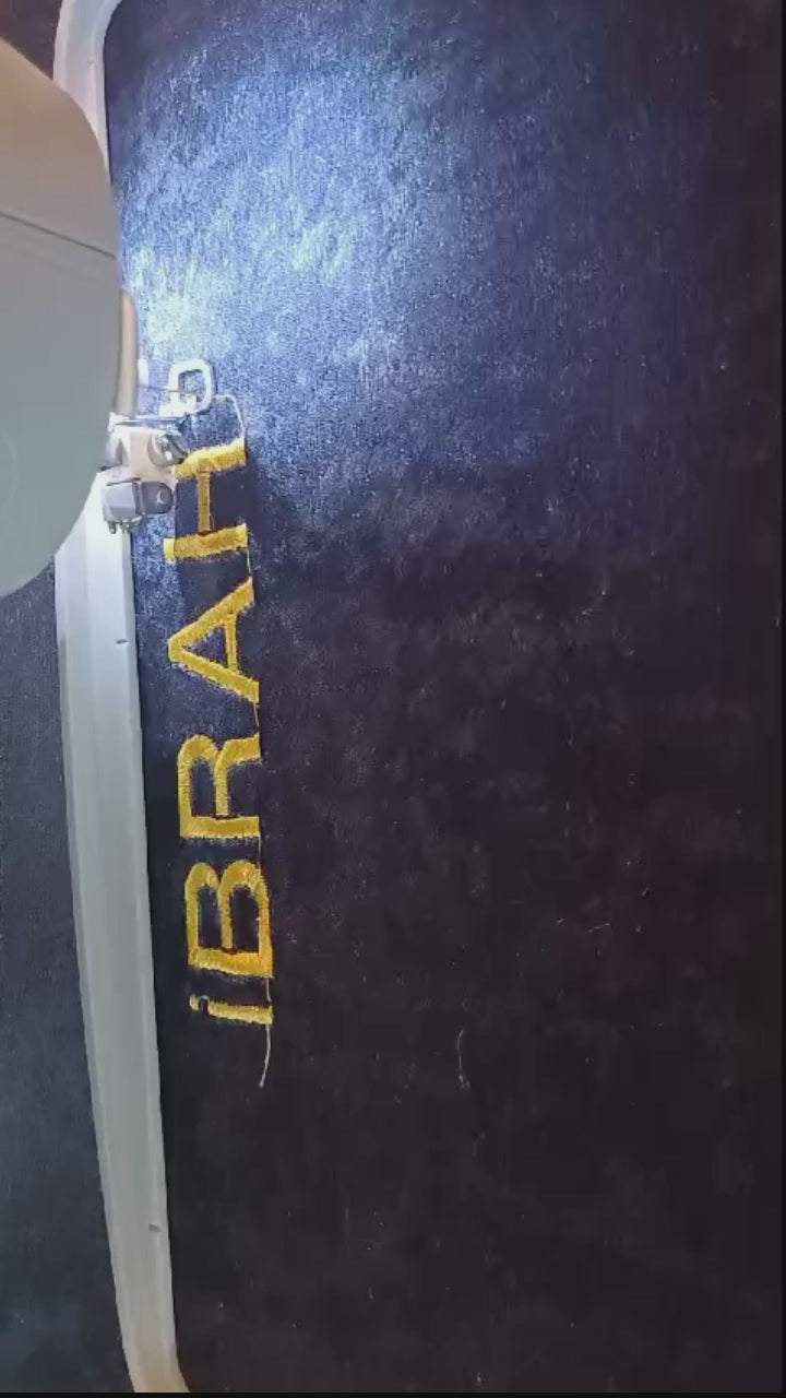 Videoyu yükle: İsme Özel Siyah Gold Keten Astarlı Lüks Seccade