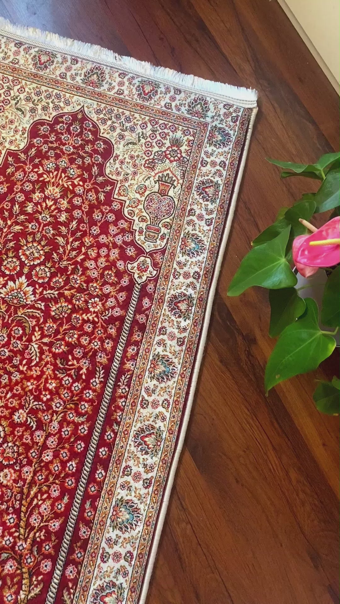 Videoyu yükle: 3 cm süngerli ortopedik seccade, kaymaz tabanlı kadife namazlık