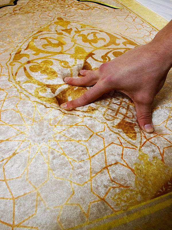 Gold İsme Özel 3 CM Süngerli Ortopedik Seccade - Carpetella